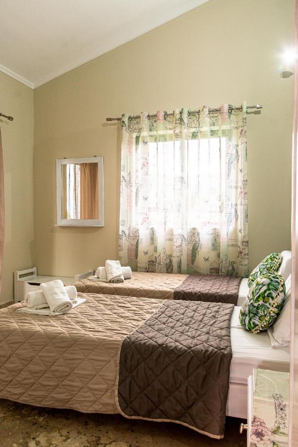 Ritsinia Apartments 아이기오 외부 사진